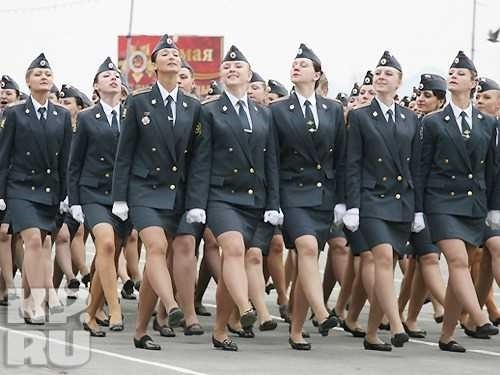 В какой военный институт могут поступить девушки и что для этого нужно